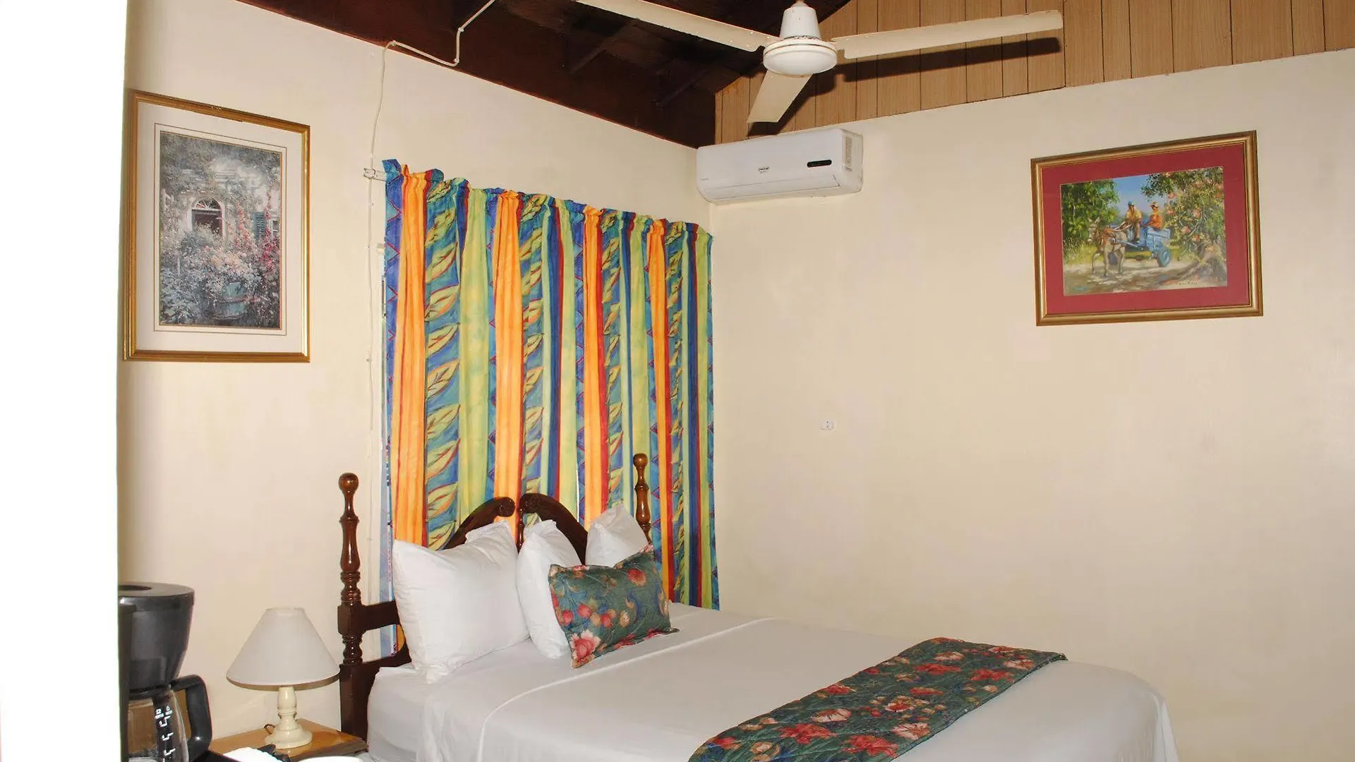 Moonrisevillas Negril Apartment